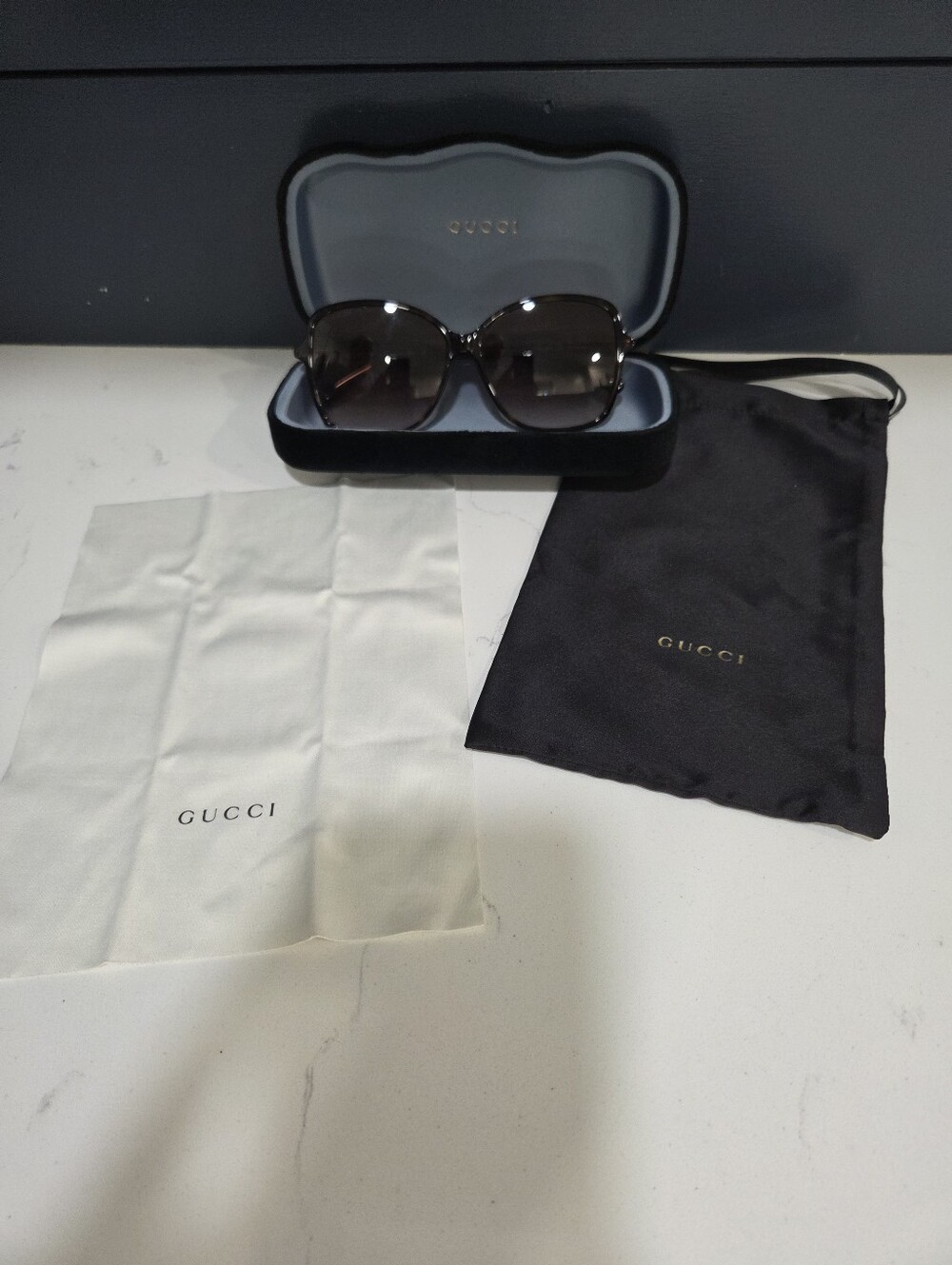 Gucci GG0546SK Womans Sunglasses Butterfly Shape Lightweight Thin Temples W Case